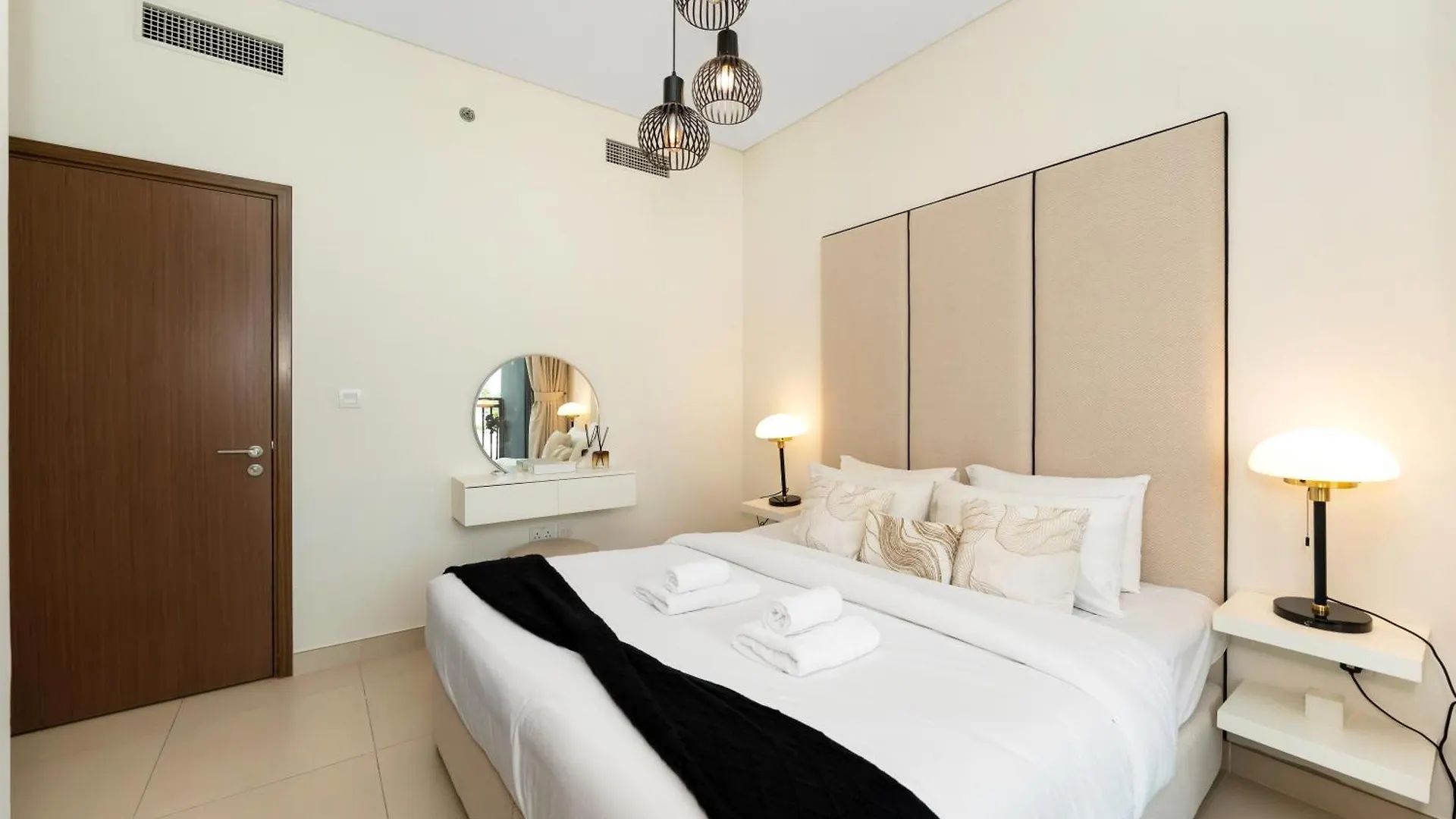 Luxurious 1Bhk Apartments With Marina Waterfront & Dubai Eye Views Near Jbr, Marina 0*,