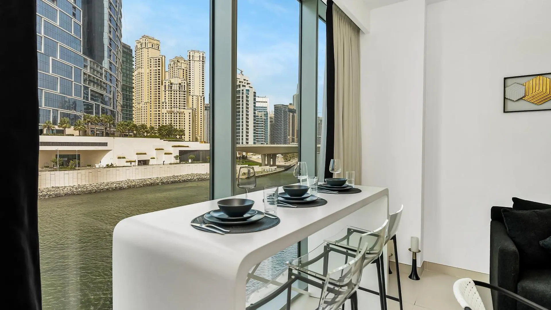Luxurious 1Bhk Apartments With Marina Waterfront & Dubai Eye Views Near Jbr, Marina