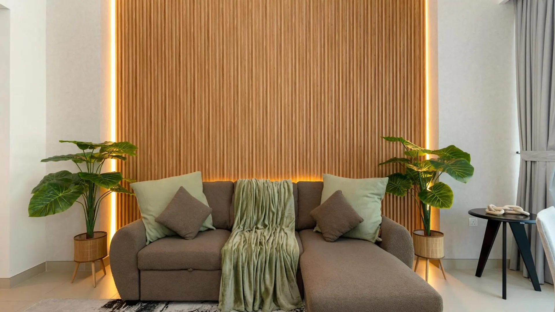 Luxurious 1Bhk Apt With Marina Waterfront & Dubai Eye Views In Jbr, Marina