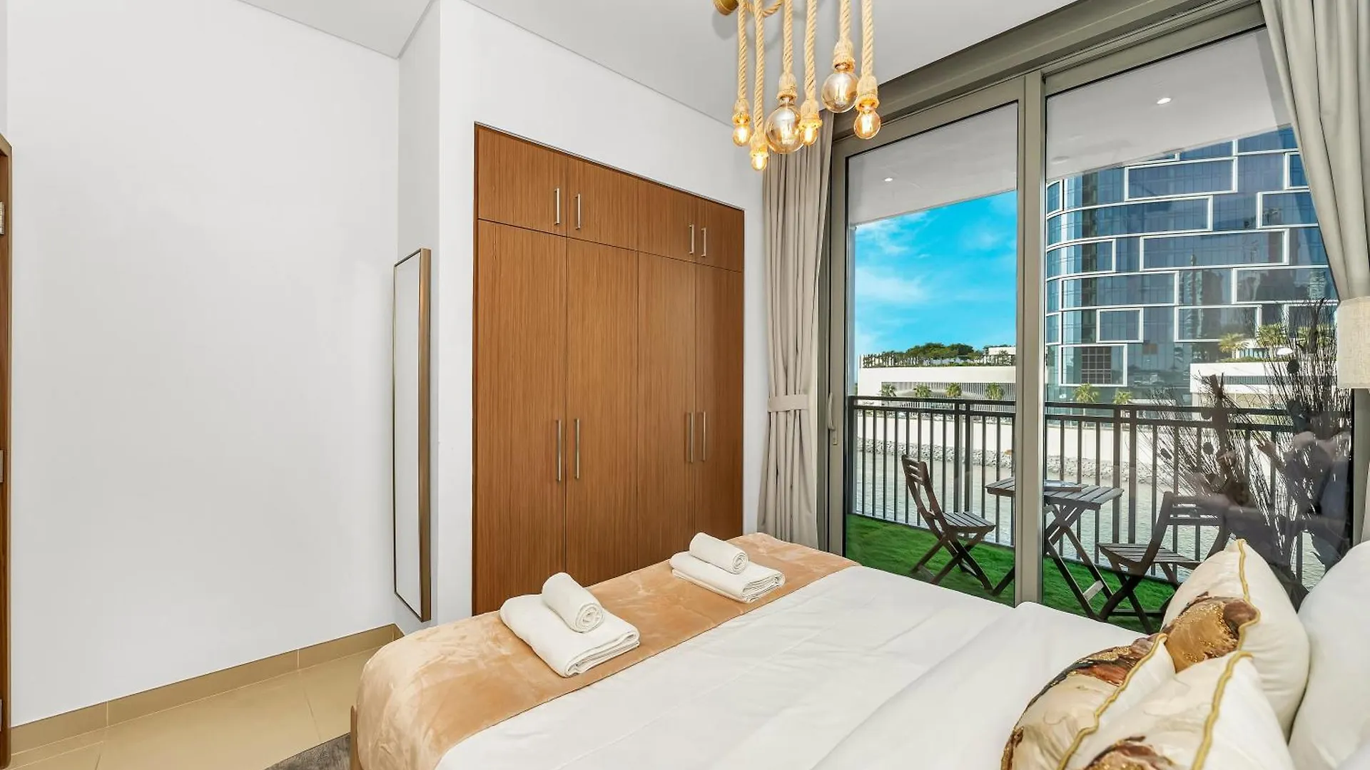 Luxurious 1Bhk Apt With Marina Waterfront & Dubai Eye Views In Jbr, Marina United Arab Emirates