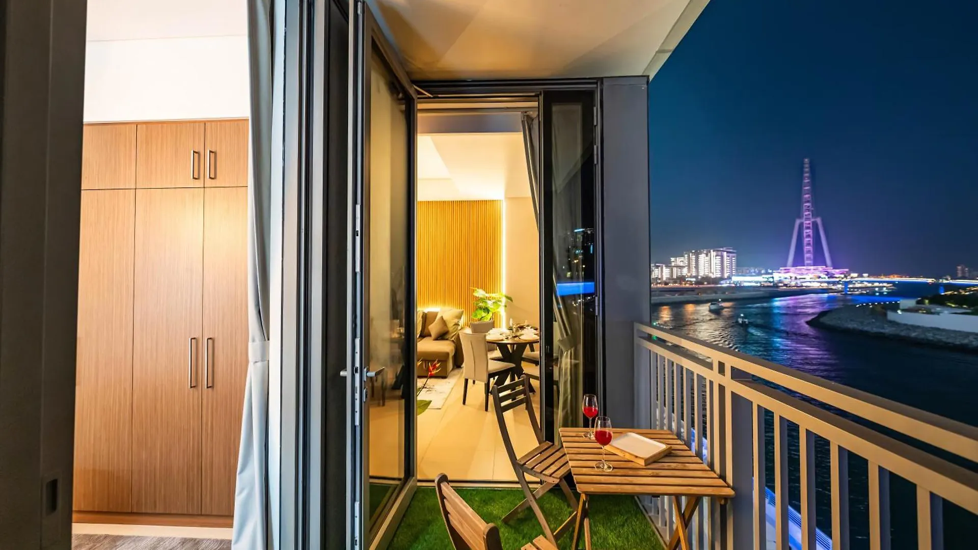 Luxurious 1Bhk Apt With Marina Waterfront & Dubai Eye Views In Jbr, Marina 0*,  United Arab Emirates