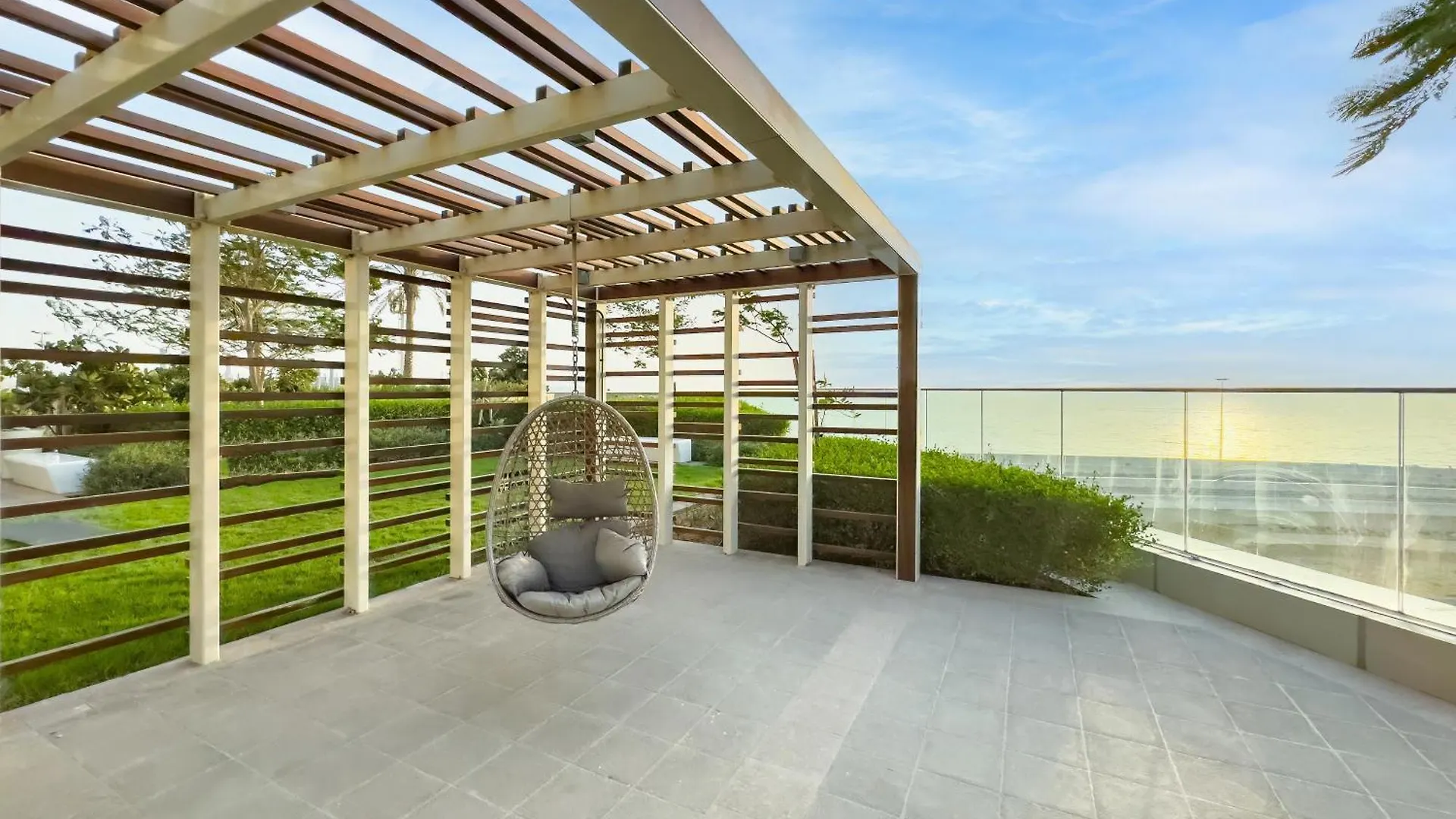 Luxurious 1Bhk Apt With Marina Waterfront & Dubai Eye Views In Jbr, Marina United Arab Emirates